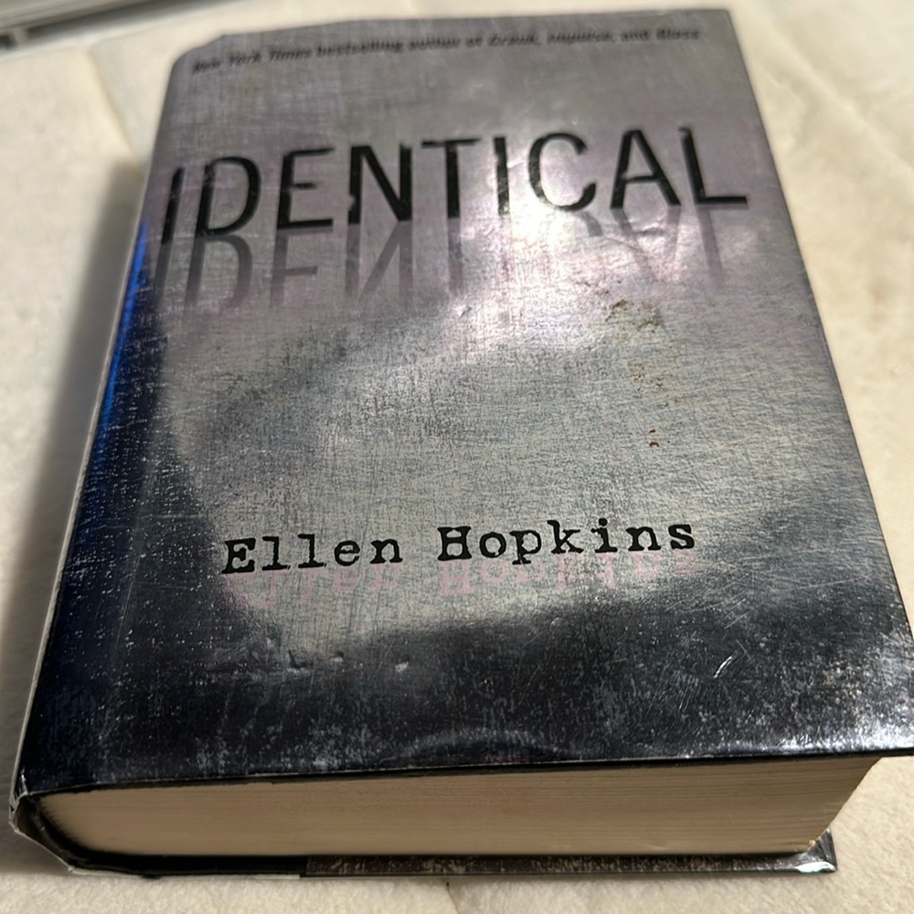 🤩3/$14🤩 Identical. Nature vs nurture